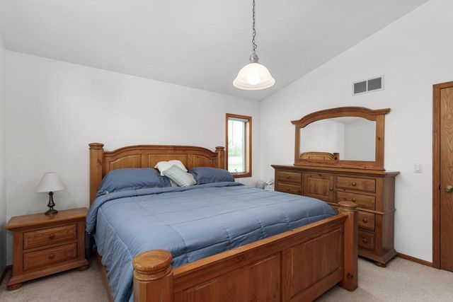 W5546 Sun ROAD, Juneau, WI 53039