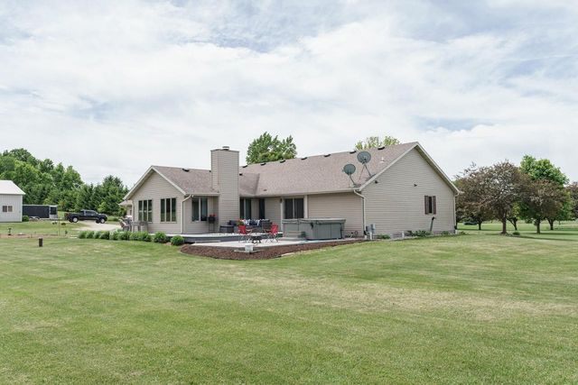 W5546 Sun ROAD, Juneau, WI 53039