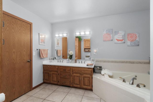 W5546 Sun ROAD, Juneau, WI 53039