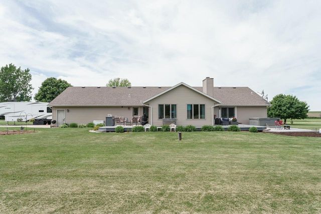 W5546 Sun ROAD, Juneau, WI 53039