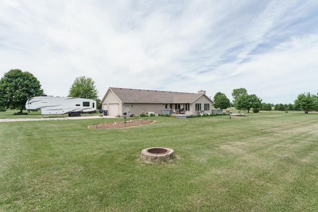 W5546 Sun ROAD, Juneau, WI 53039
