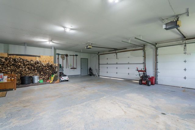 W5546 Sun ROAD, Juneau, WI 53039