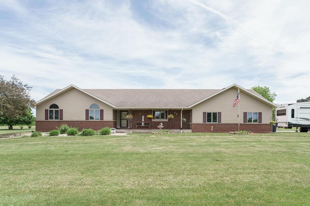 W5546 Sun ROAD, Juneau, WI 53039