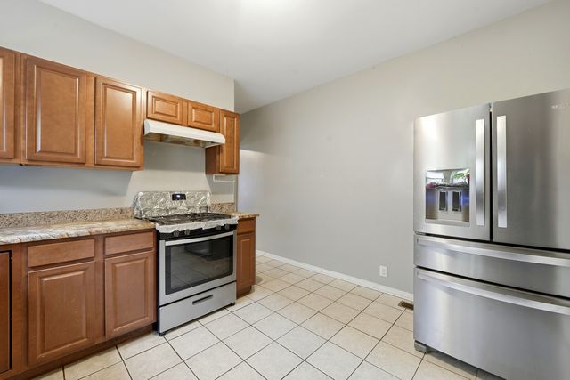 6223 S Washtenaw Avenue, Chicago, IL 60629