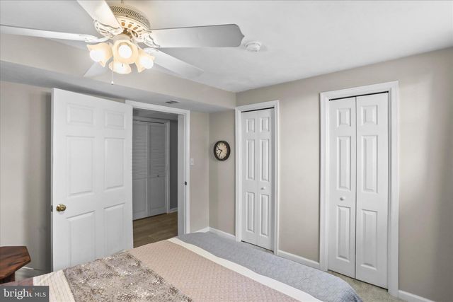 10 LOGAN HEIGHTS RD, York, PA 17403