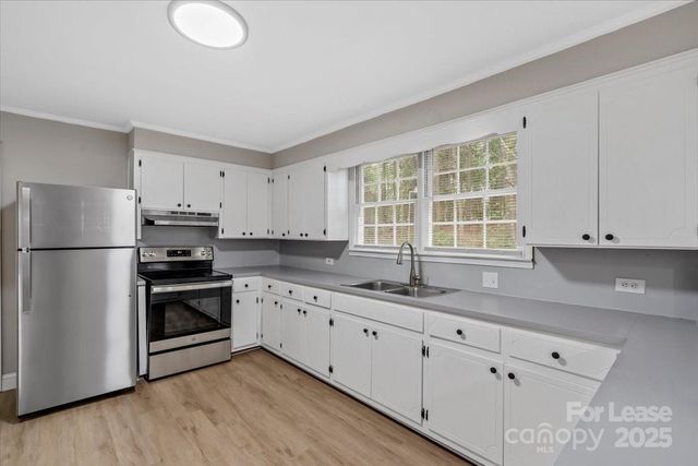 2022 Old Oakland Circle, Lancaster, SC 29720