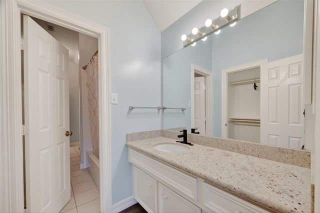 3022 Hidden Mist Court, Pearland, TX 77584