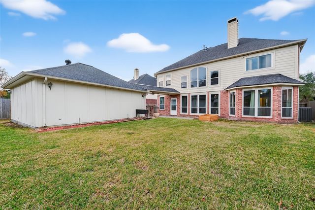 3022 Hidden Mist Court, Pearland, TX 77584