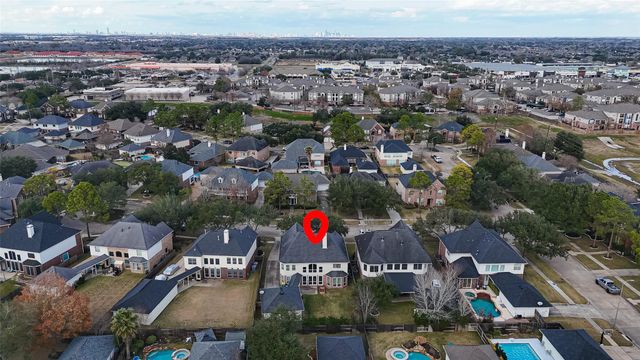 3022 Hidden Mist Court, Pearland, TX 77584