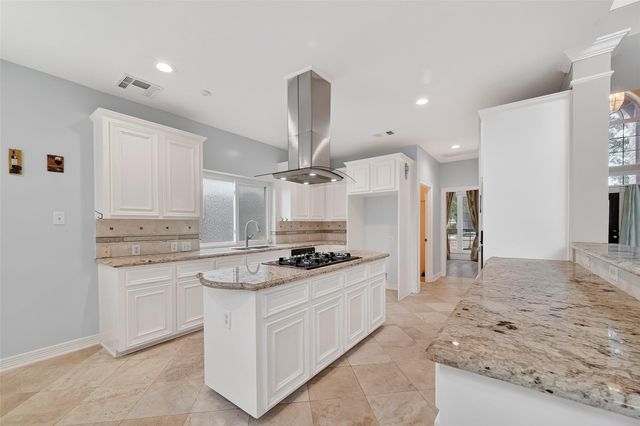 3022 Hidden Mist Court, Pearland, TX 77584