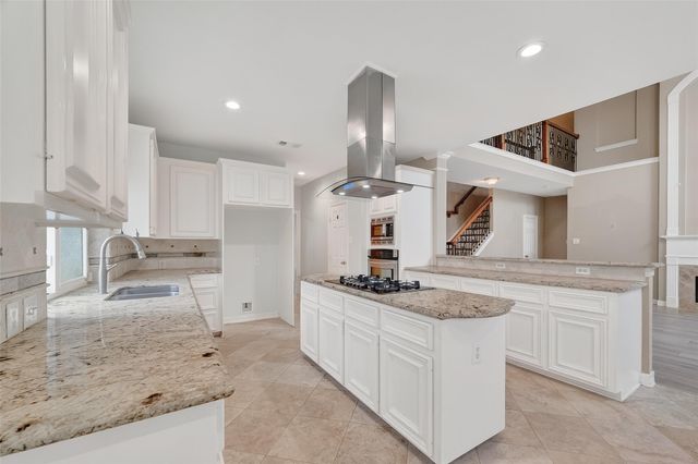 3022 Hidden Mist Court, Pearland, TX 77584