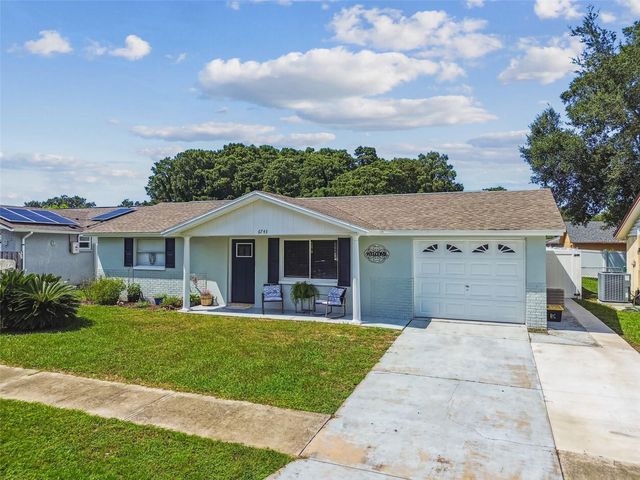 6743 KNIGHTSBRIDGE DRIVE, New Port Richey, FL 34653