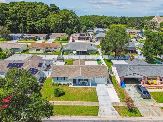 6743 KNIGHTSBRIDGE DRIVE, New Port Richey, FL 34653