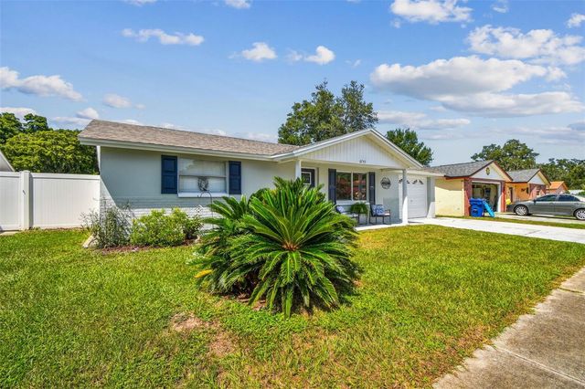 6743 KNIGHTSBRIDGE DRIVE, New Port Richey, FL 34653