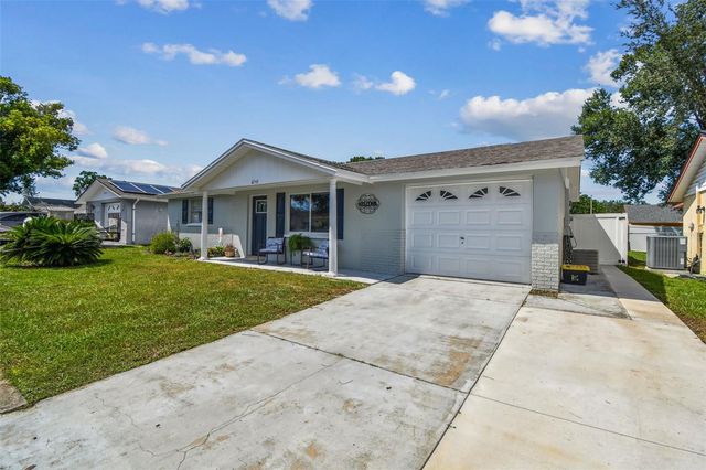 6743 KNIGHTSBRIDGE DRIVE, New Port Richey, FL 34653