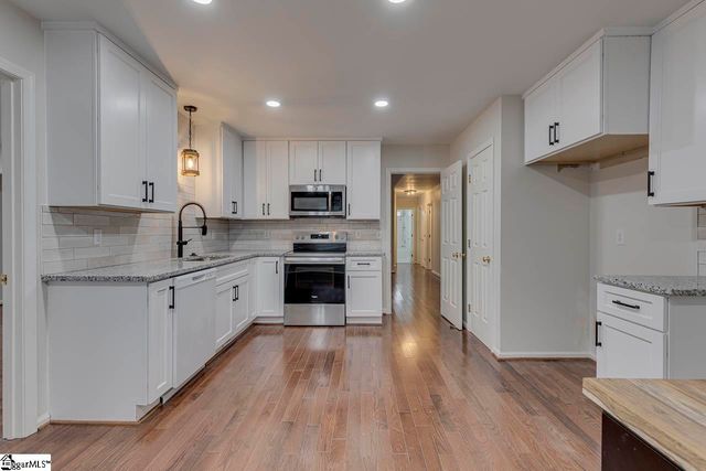 112 Brown Lane, Simpsonville, SC 29681