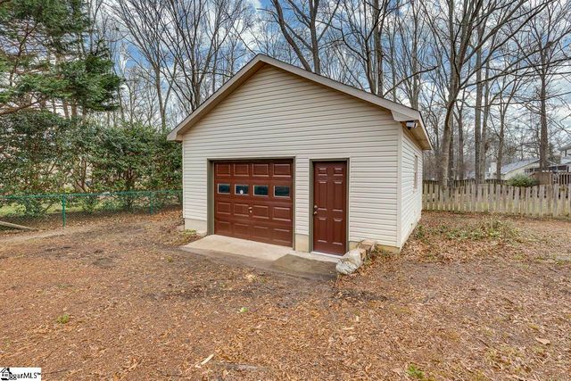 112 Brown Lane, Simpsonville, SC 29681