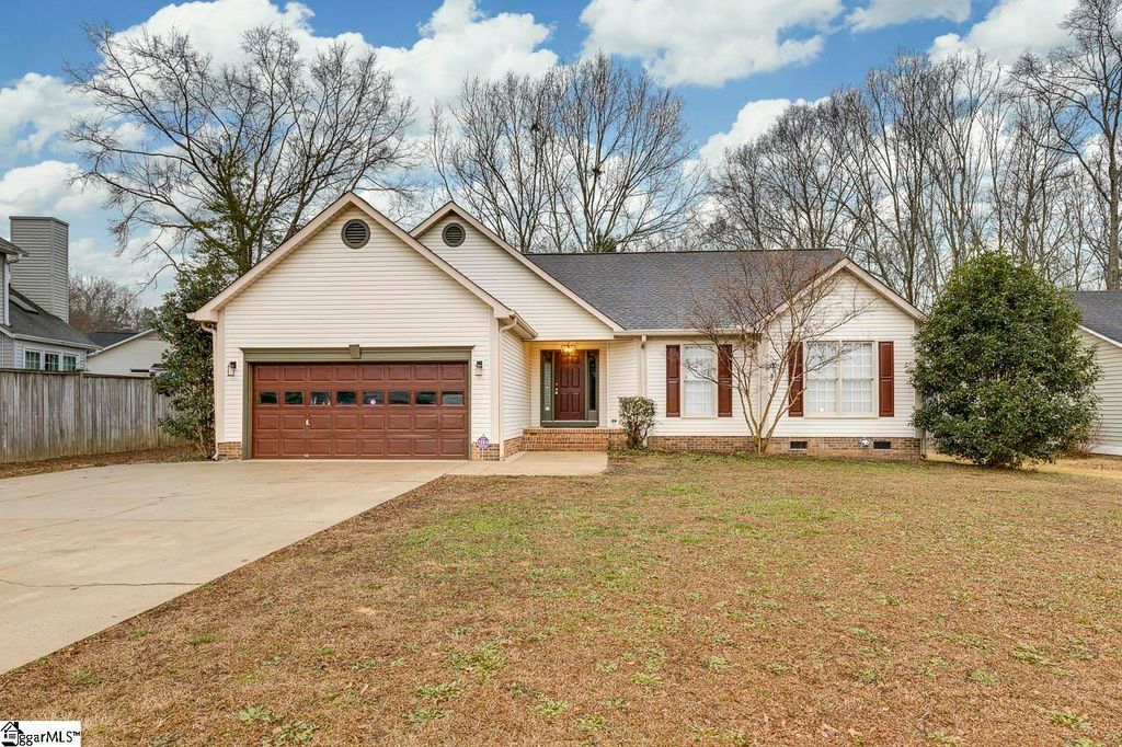 112 Brown Lane, Simpsonville, SC 29681