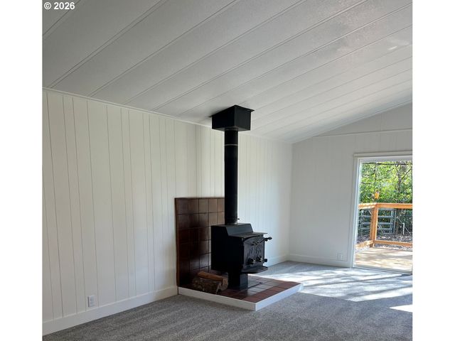 27256 CLEAR LAKE Rd, Eugene, OR 97402