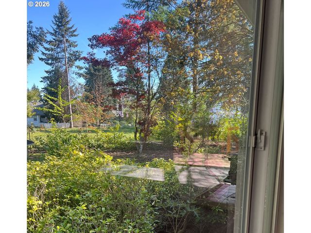 27256 CLEAR LAKE Rd, Eugene, OR 97402