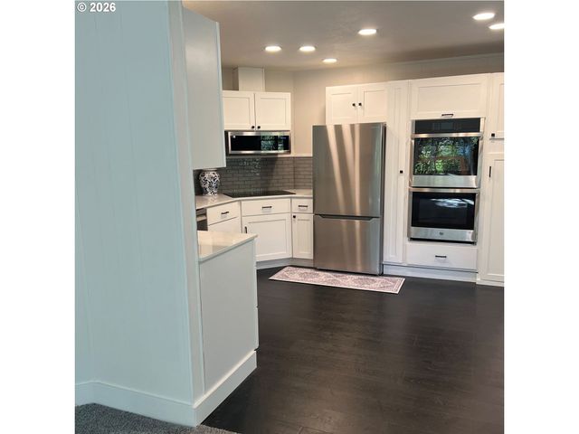 27256 CLEAR LAKE Rd, Eugene, OR 97402