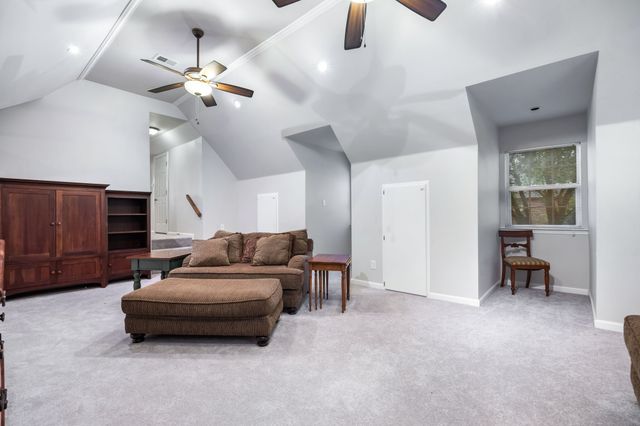 1210 Creekwood Drive, Garland, TX 75044