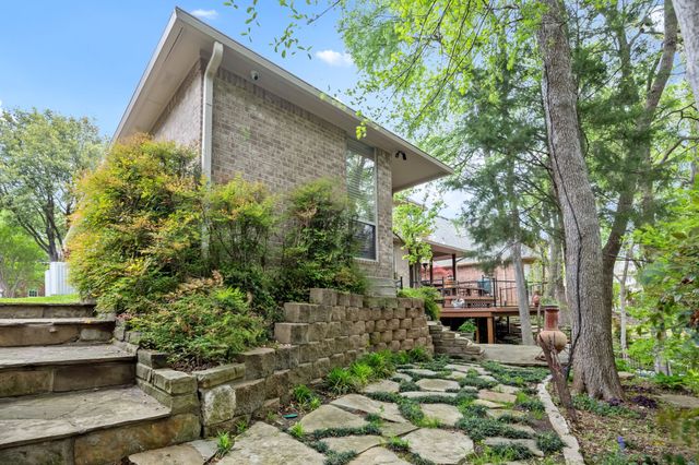 1210 Creekwood Drive, Garland, TX 75044