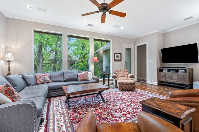 1210 Creekwood Drive, Garland, TX 75044