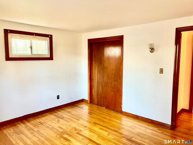 118 Berkshire Drive, Bristol, CT 06010