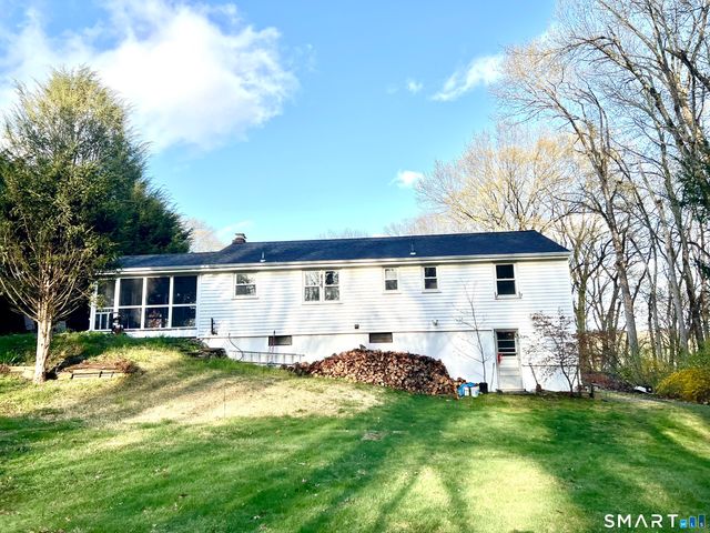 118 Berkshire Drive, Bristol, CT 06010
