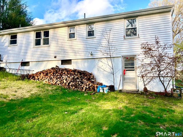118 Berkshire Drive, Bristol, CT 06010
