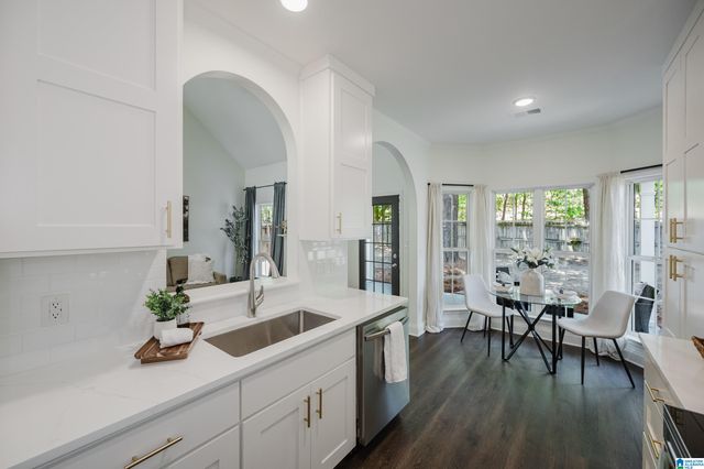 132 COVE LANE, Pelham, AL 35124