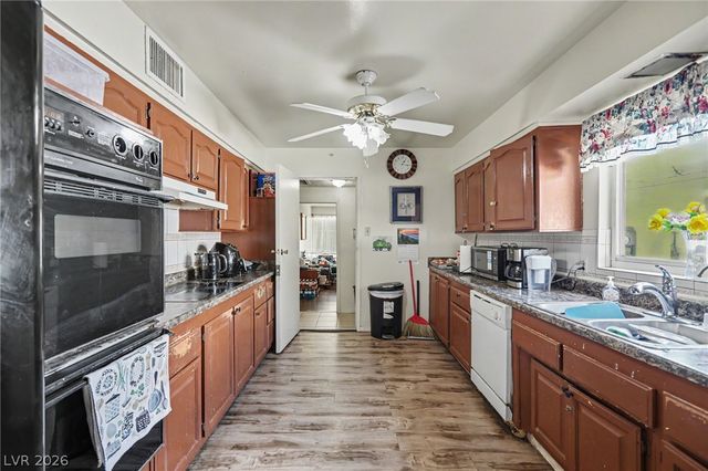 1905 South 17th Street, Las Vegas, NV 89104
