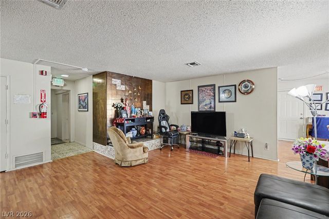 1905 South 17th Street, Las Vegas, NV 89104