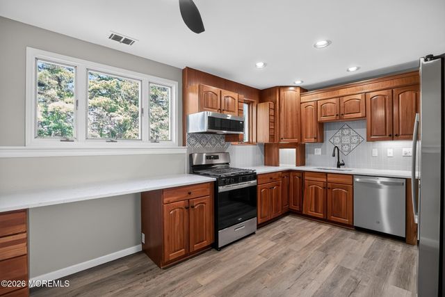 517 Alfred Road, Toms River, NJ 08757