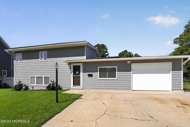 517 Alfred Road, Toms River, NJ 08757