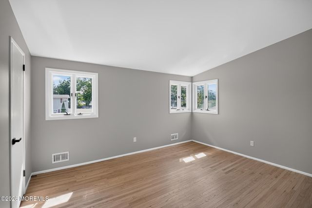 517 Alfred Road, Toms River, NJ 08757