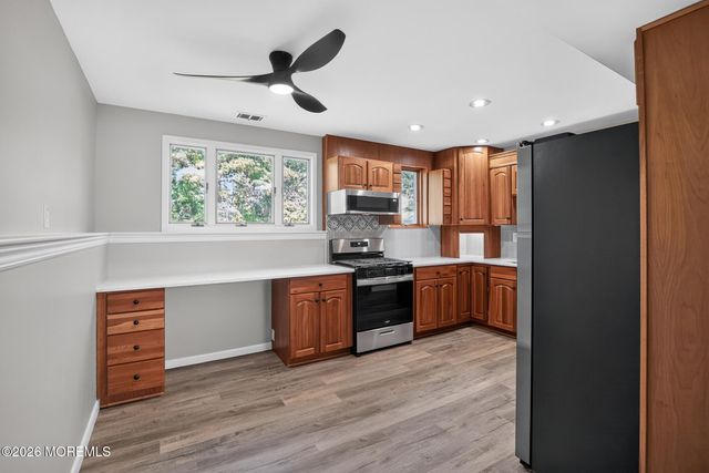 517 Alfred Road, Toms River, NJ 08757