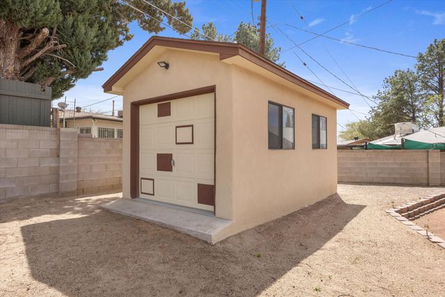 3112 Riviera Place NE, Albuquerque, NM 87111