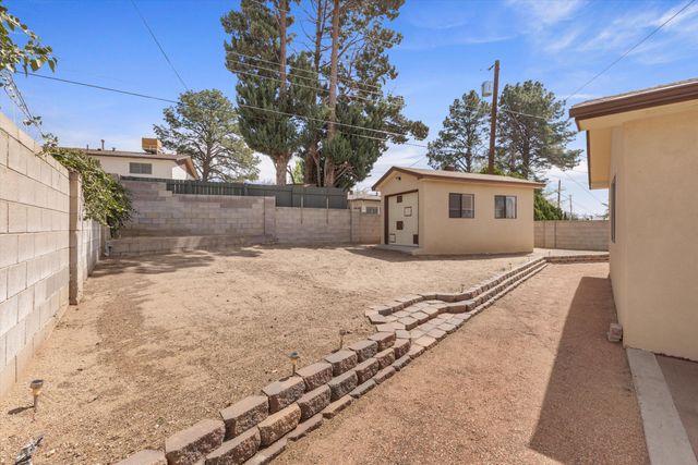 3112 Riviera Place NE, Albuquerque, NM 87111