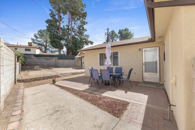 3112 Riviera Place NE, Albuquerque, NM 87111