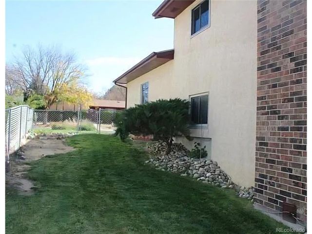 2 BitterWeed, Pueblo, CO 81001