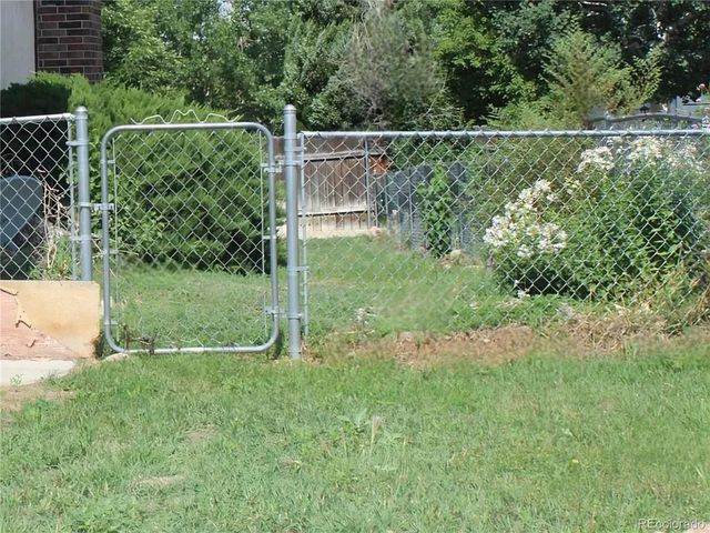 2 BitterWeed, Pueblo, CO 81001