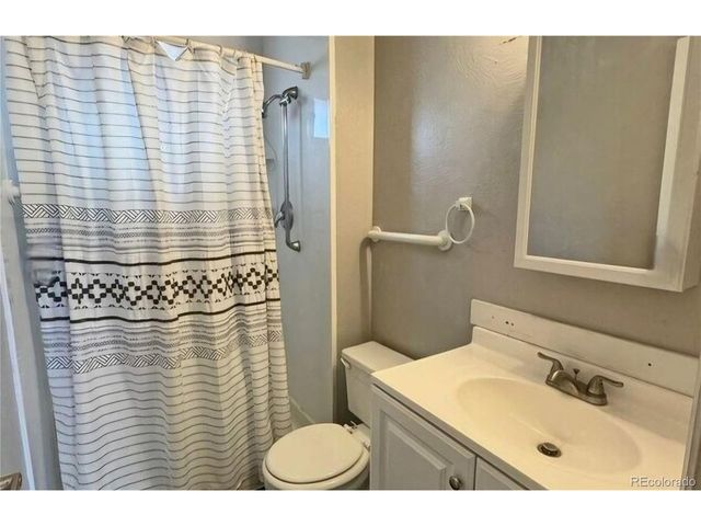 2 BitterWeed, Pueblo, CO 81001