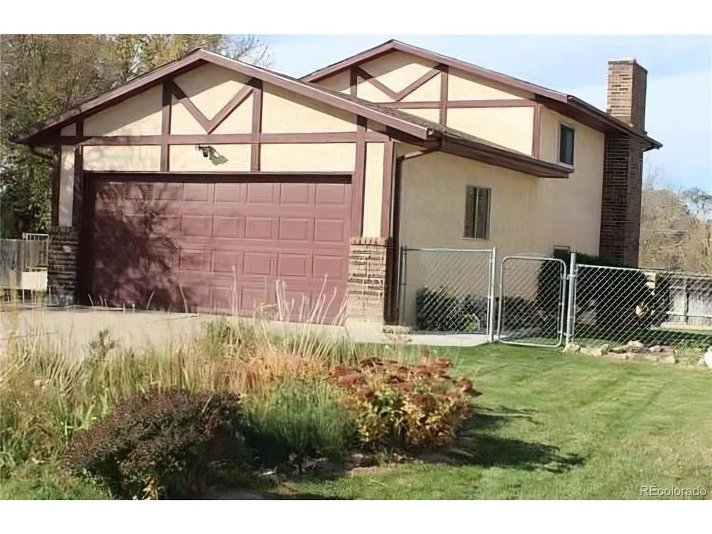 2 BitterWeed, Pueblo, CO 81001