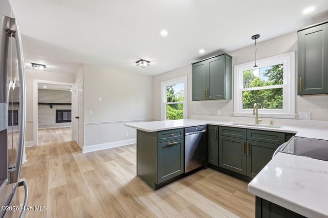 2804 Hodges Road, Kinston, NC 28504