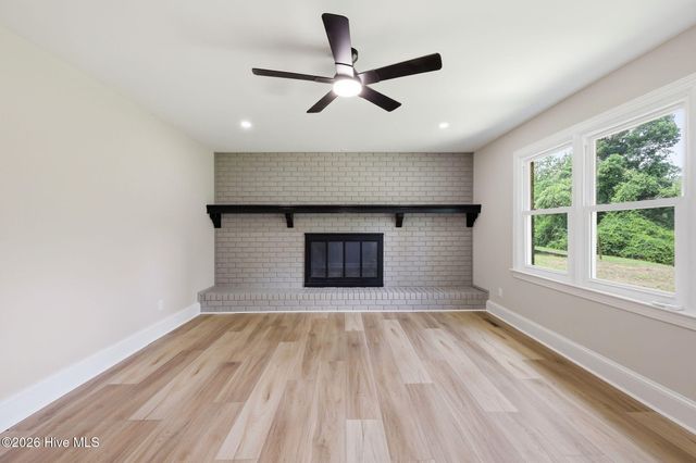 2804 Hodges Road, Kinston, NC 28504