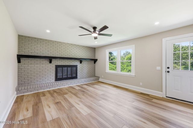 2804 Hodges Road, Kinston, NC 28504
