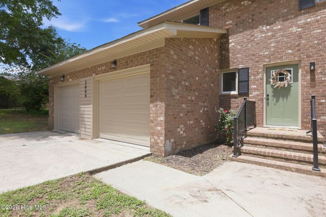 2804 Hodges Road, Kinston, NC 28504