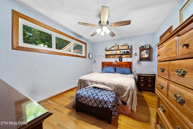 1016 Swan Pond Circle Rd, Harriman, TN 37748